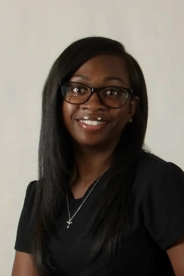 Quintina, Dental assistant at Schilling Farms Dental in Collierville
